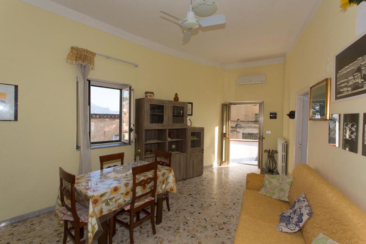 House Sun And Moon Appartement Amalfi Buitenkant foto